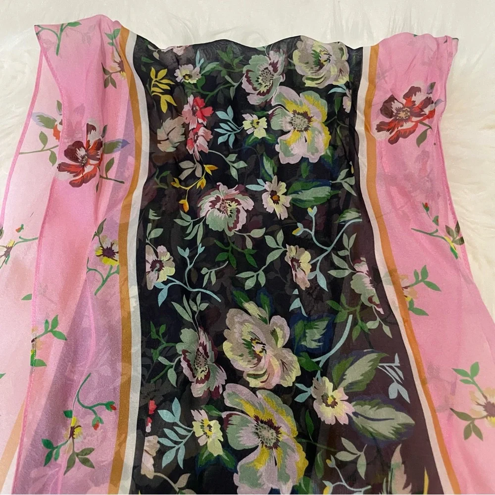 🎉⬇️ cabi Flaunt Scarf #5581 - Picture 3 of 7